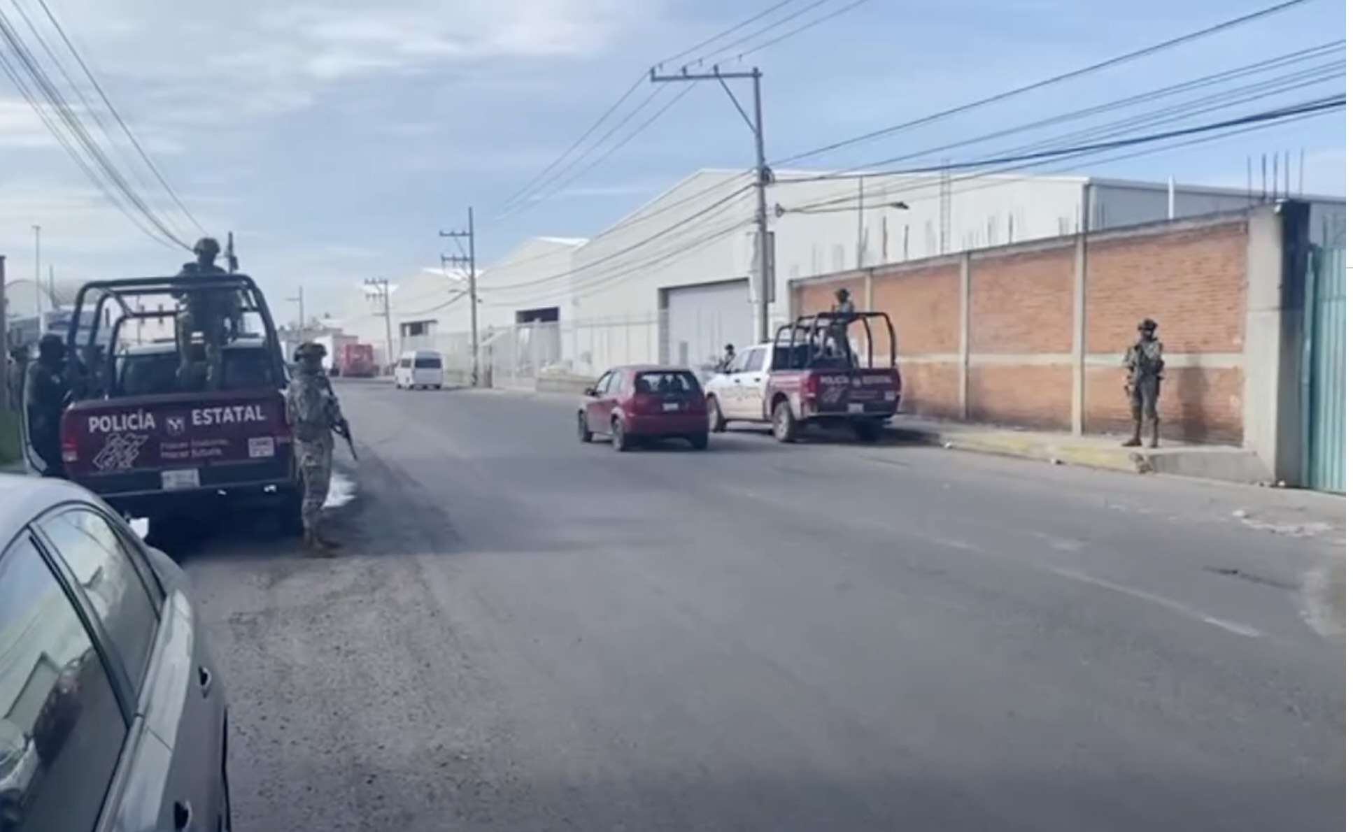 Encuentran tráiler robado en la autopista México-Puebla