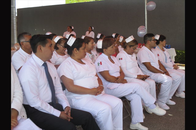En Puebla 12 mil enfermeras laboran en malas condiciones
