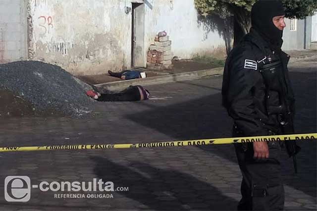 Asesinos de 3 en Esperanza usan armas largas y granada para huir