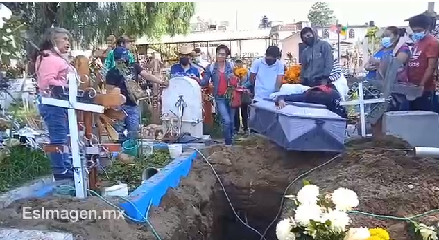 Dan último adiós a víctima fatal de la explosión de Xochimehuecan