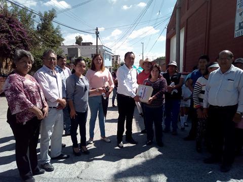 Ayuntamiento entrega alarmas vecinales en Cuautlancingo