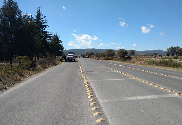 Cuerpo de atropellado causa cierre de la Tecamachalco-Xochitlán