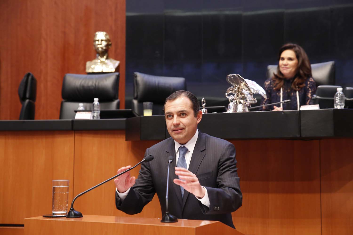 Cordero advierte que el senado no cederá a los chantajes de Anaya