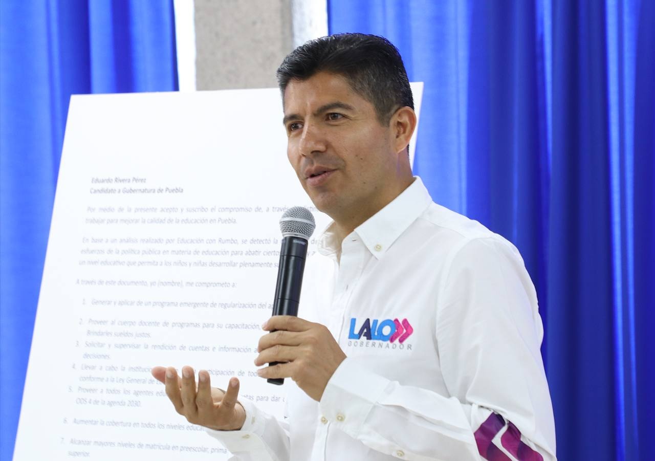 Eduardo Rivera ofrece disculpas por comentario contra morenistas