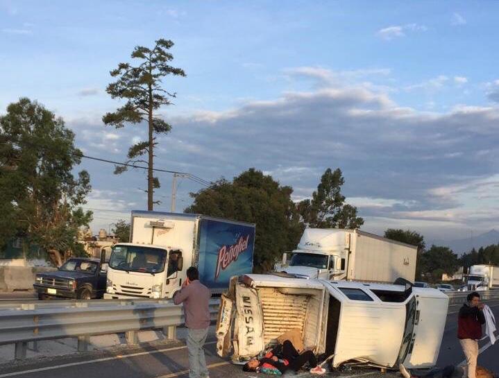 Robó trailer y en su huida embiste 4 vehículos y deja 3 heridos