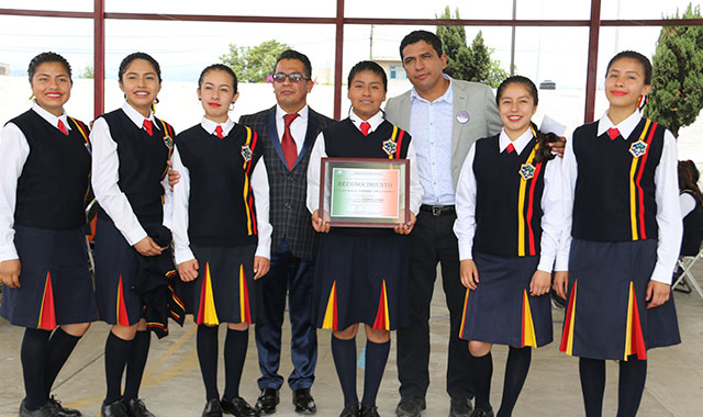 Realizan en escuela de Huejotzingo el Concurso Regional de Escoltas