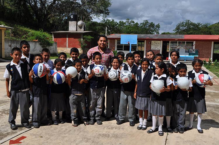 En pésimas condiciones escuelas de la Mixteca poblana