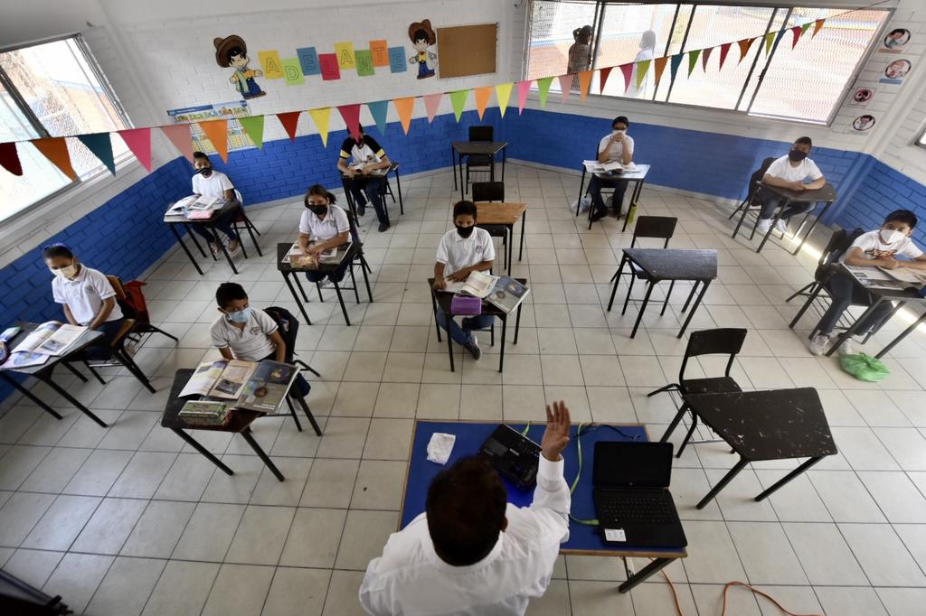 Ya no es obligatorio el cubrebocas en escuelas y universidades en Puebla: SEP