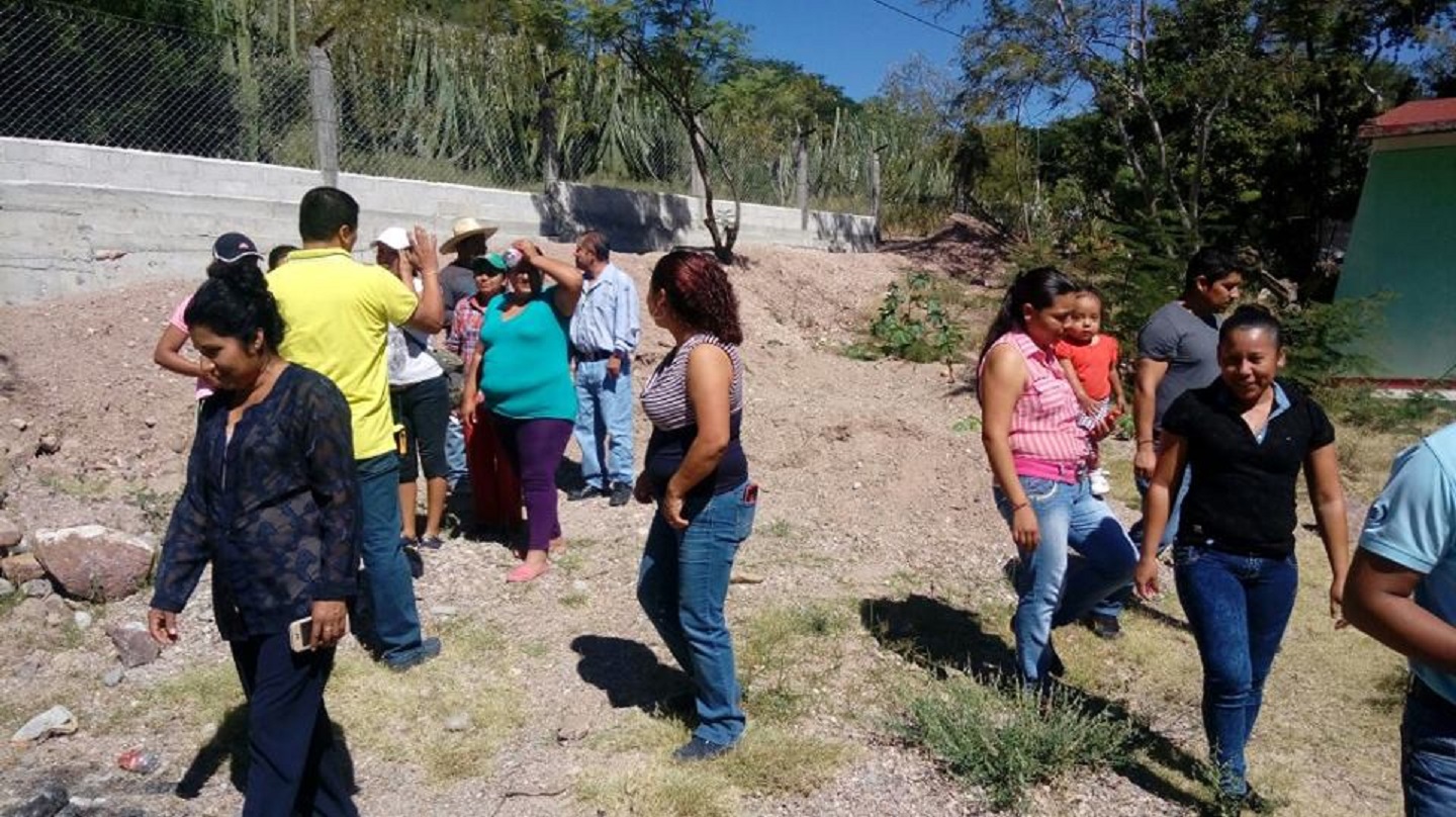 Construyen comedor escolar para primaria en San Agustín, comunidad de San Pablo Anicano