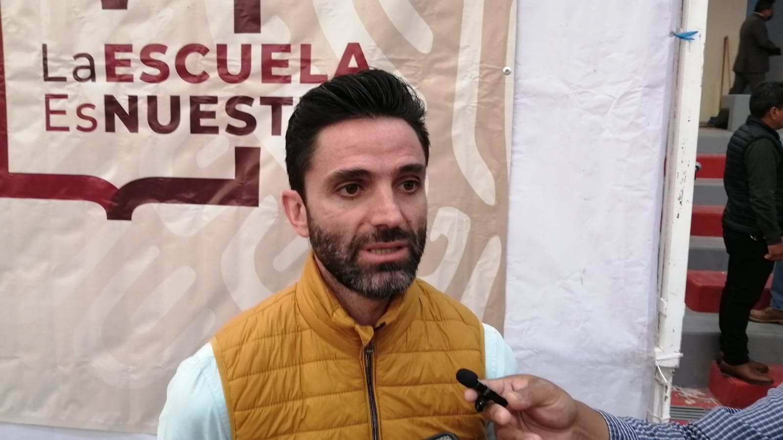 Reciben instituciones apoyos del programa La Escuela es Nuestra en Tehuacán 