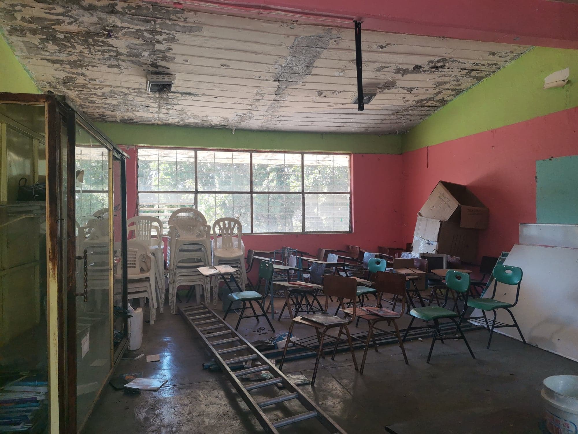 Escuela Melchor Ocampo en Tilapa solo recibirá rehabilitación a medias