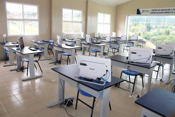 Ofrece 15 licenciaturas el Centro de Educación de Zacapoaxtla
