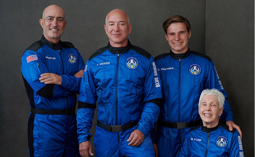 Tan lejanos como el espacio