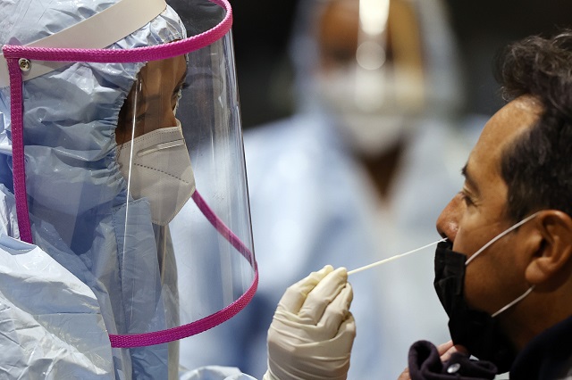 México registra 32,569 nuevos contagios de covid en 24 horas