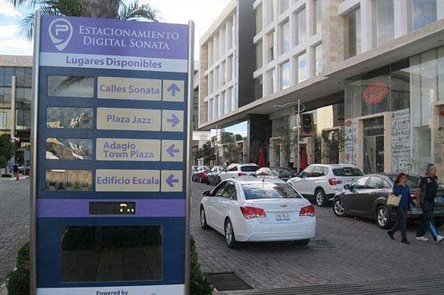 Publicará San Andrés Cholula reglamento para regularizar cobro en estacionamientos