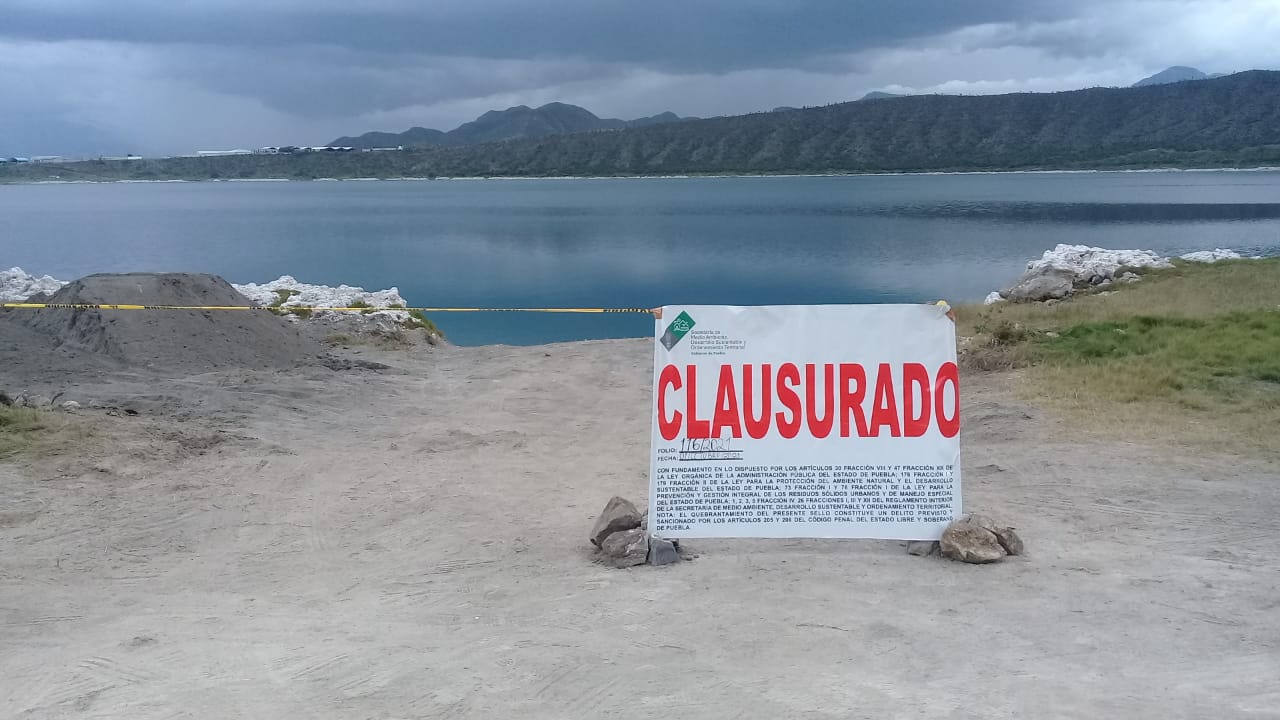 Medio Ambiente clausura construcción de muelle en laguna de Alchichica