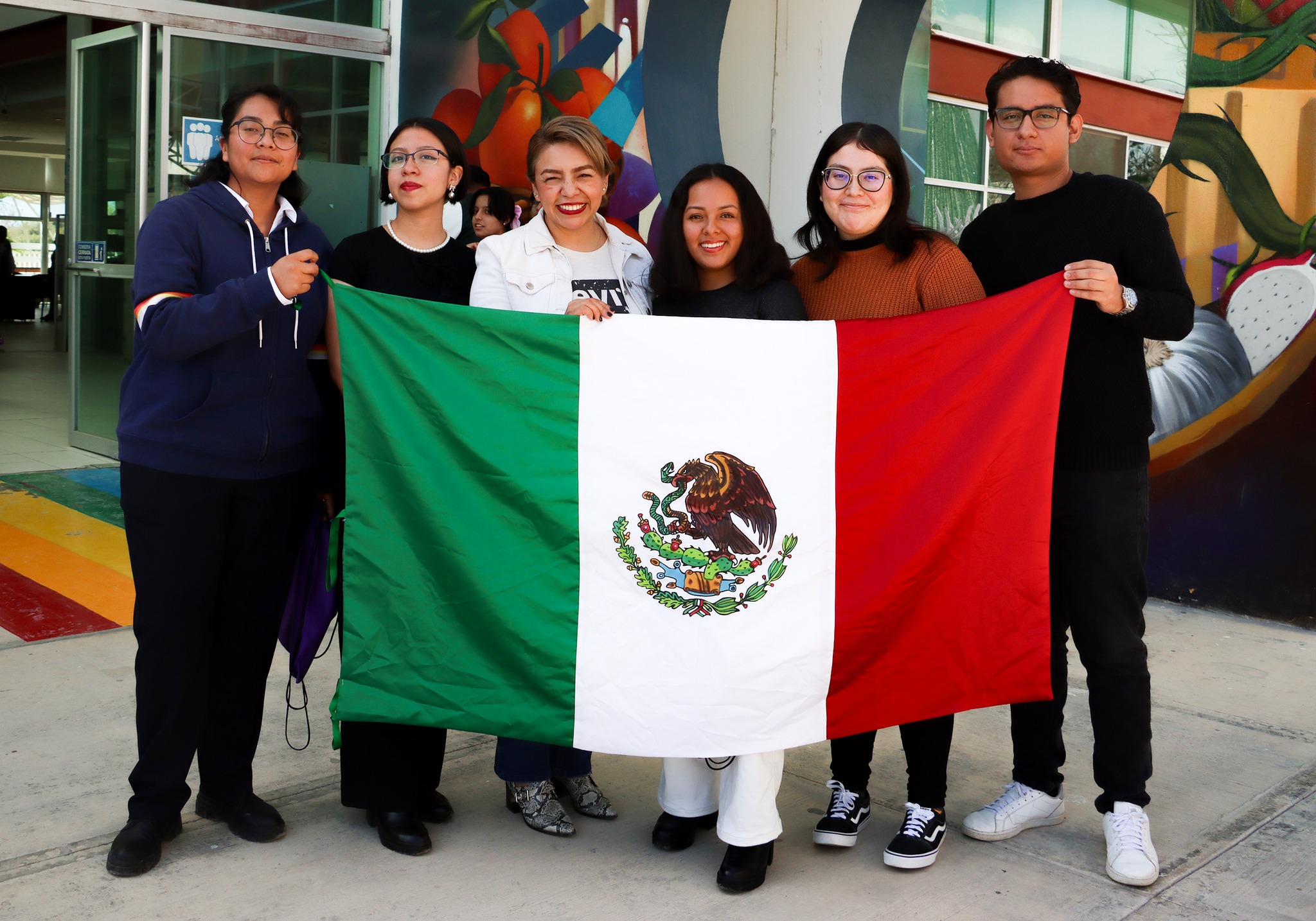 Estudiantes de la UTT viajaran a Canadá tras obtener la beca ELAP 