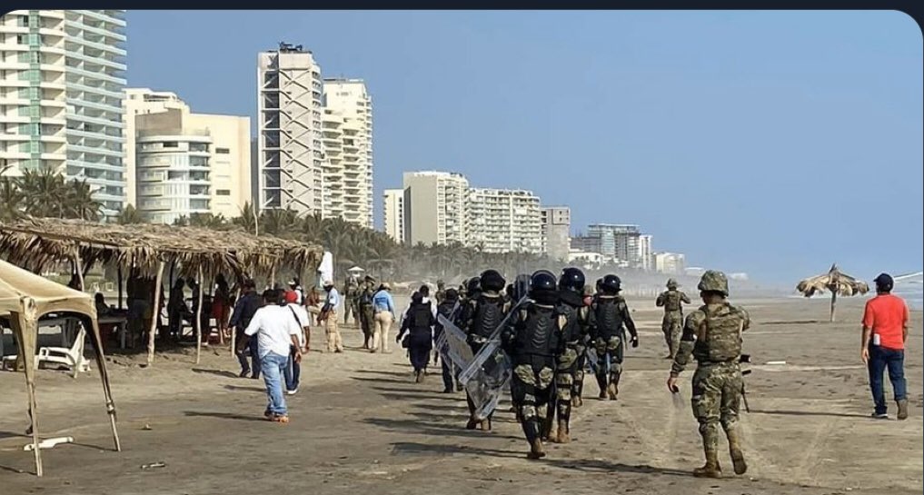 Turistas evaden cuarentena y van a la playa, Marina los desaloja