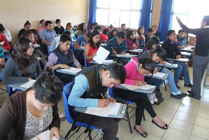 Presentan más de 500 alumnos de Zacapoaxtla examen de la BUAP