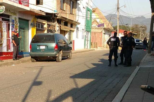 Asesinan a sujeto en expendio de cervezas en Huauchinango