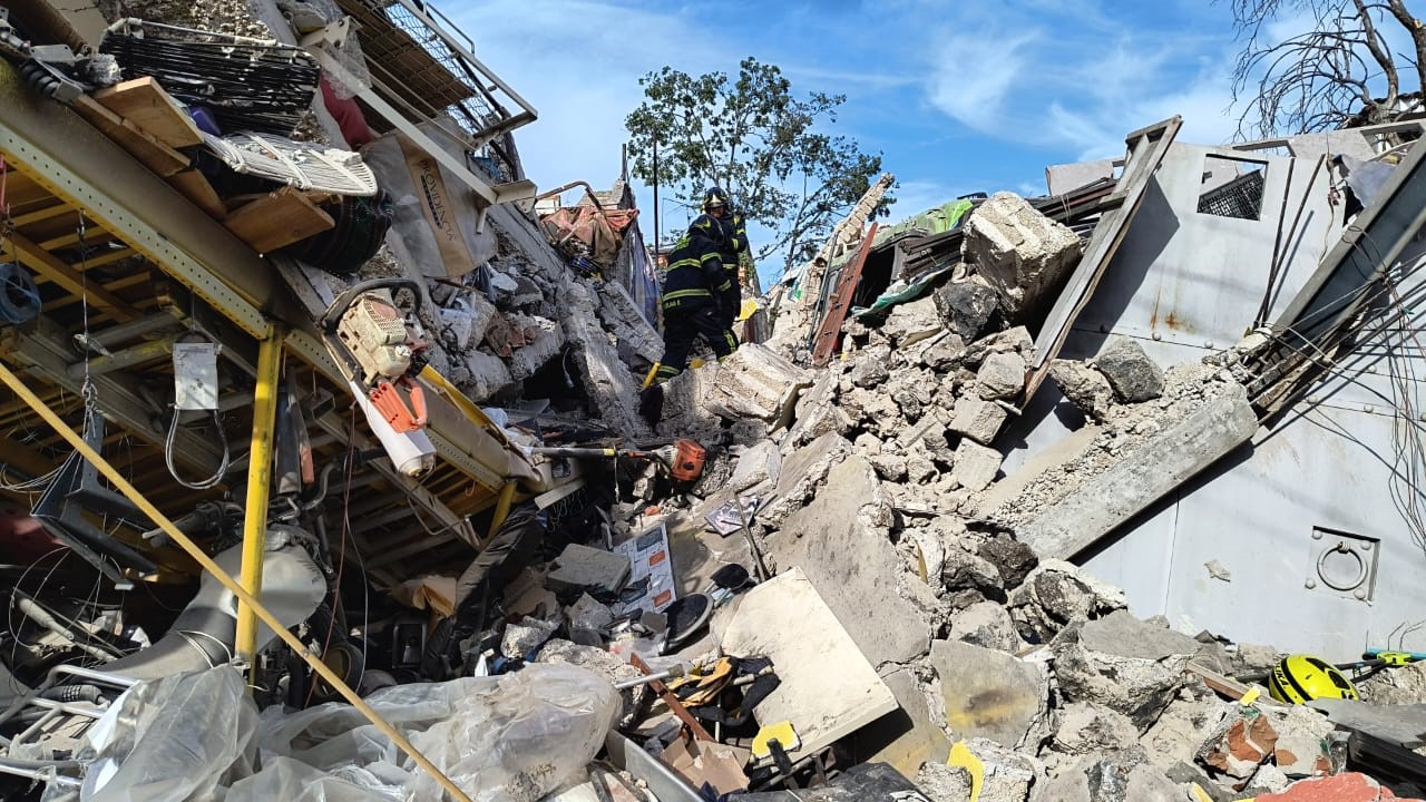 VIDEO Colapsa casa en Tlalpan debido a una explosión