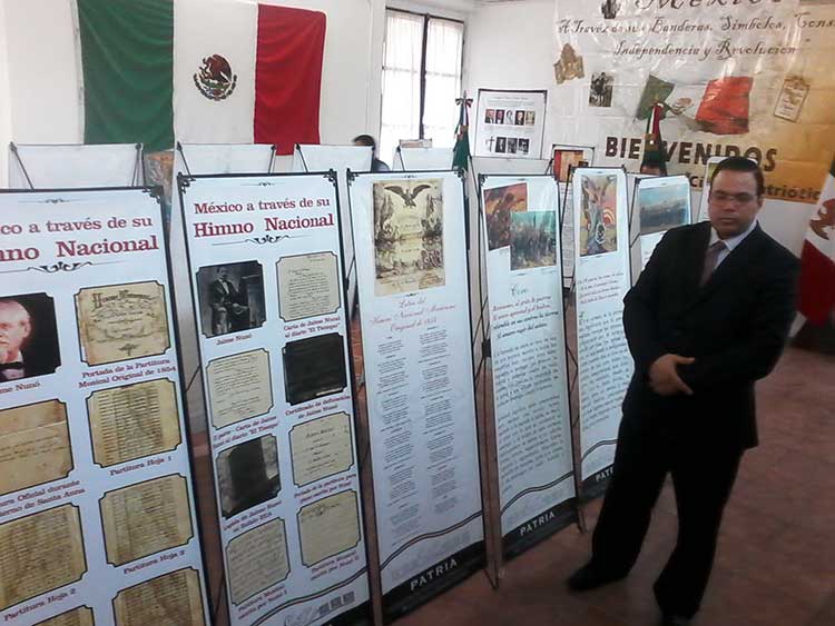 Llega exhibición de banderas antiguas a Teziutlán