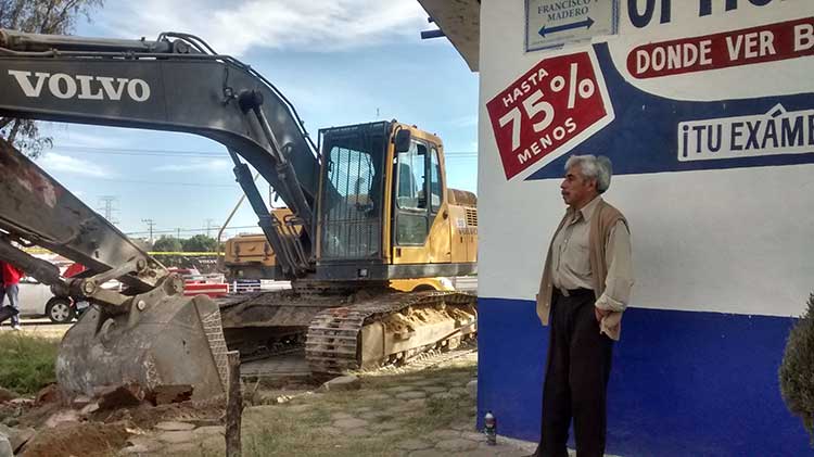 Expropian en  Las Torres y demuelen inmueble en el acto