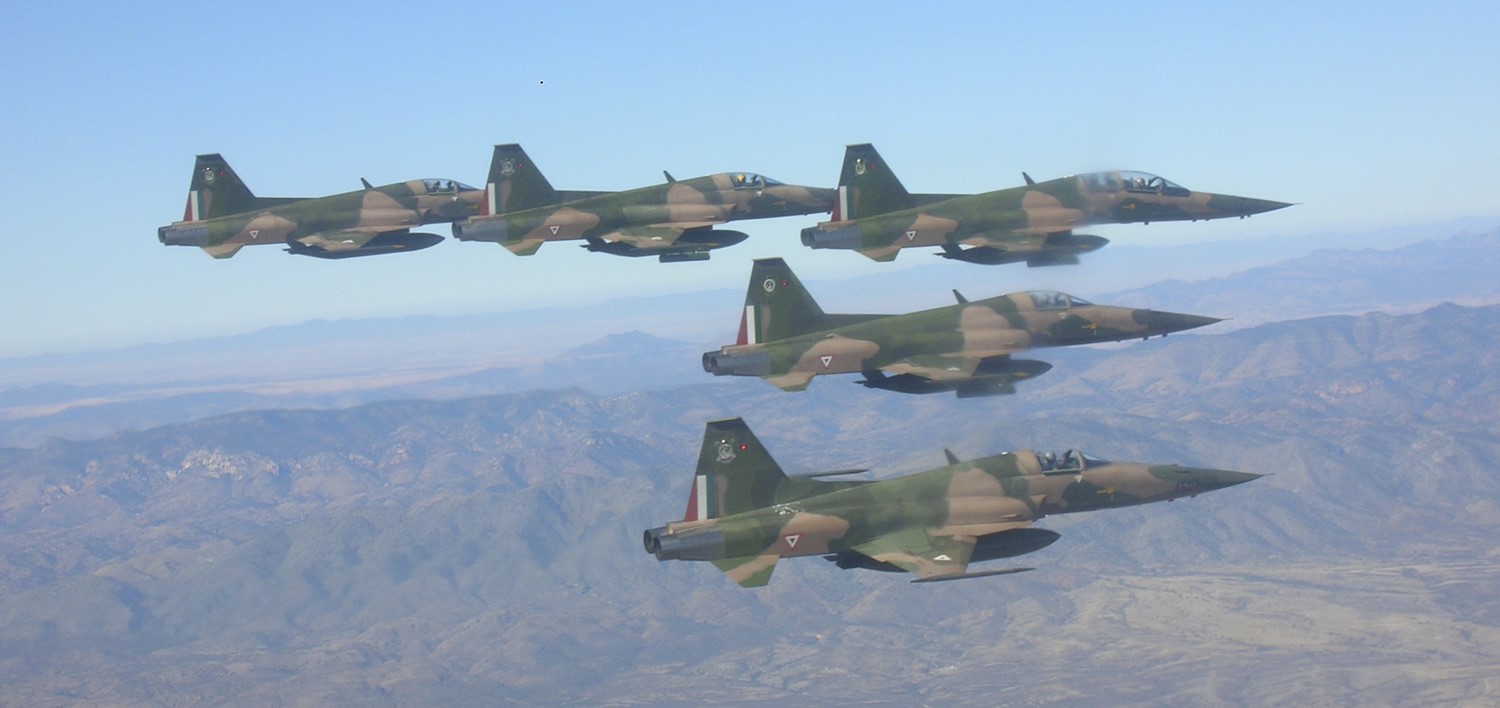 Vuelos de aviones de combate en Apizaco causa alarma en la población