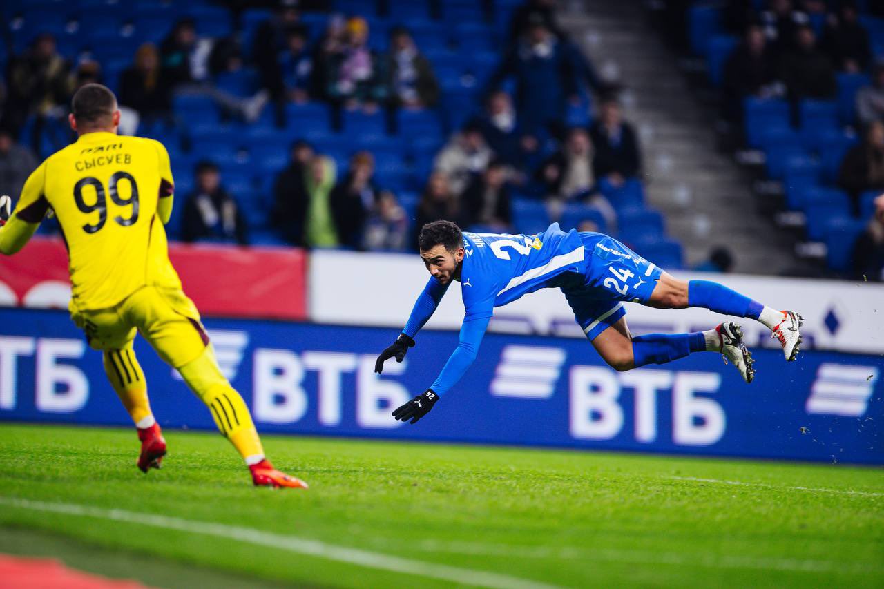 VIDEO Luis Chávez marcó su segundo gol con el Dinamo Moscú