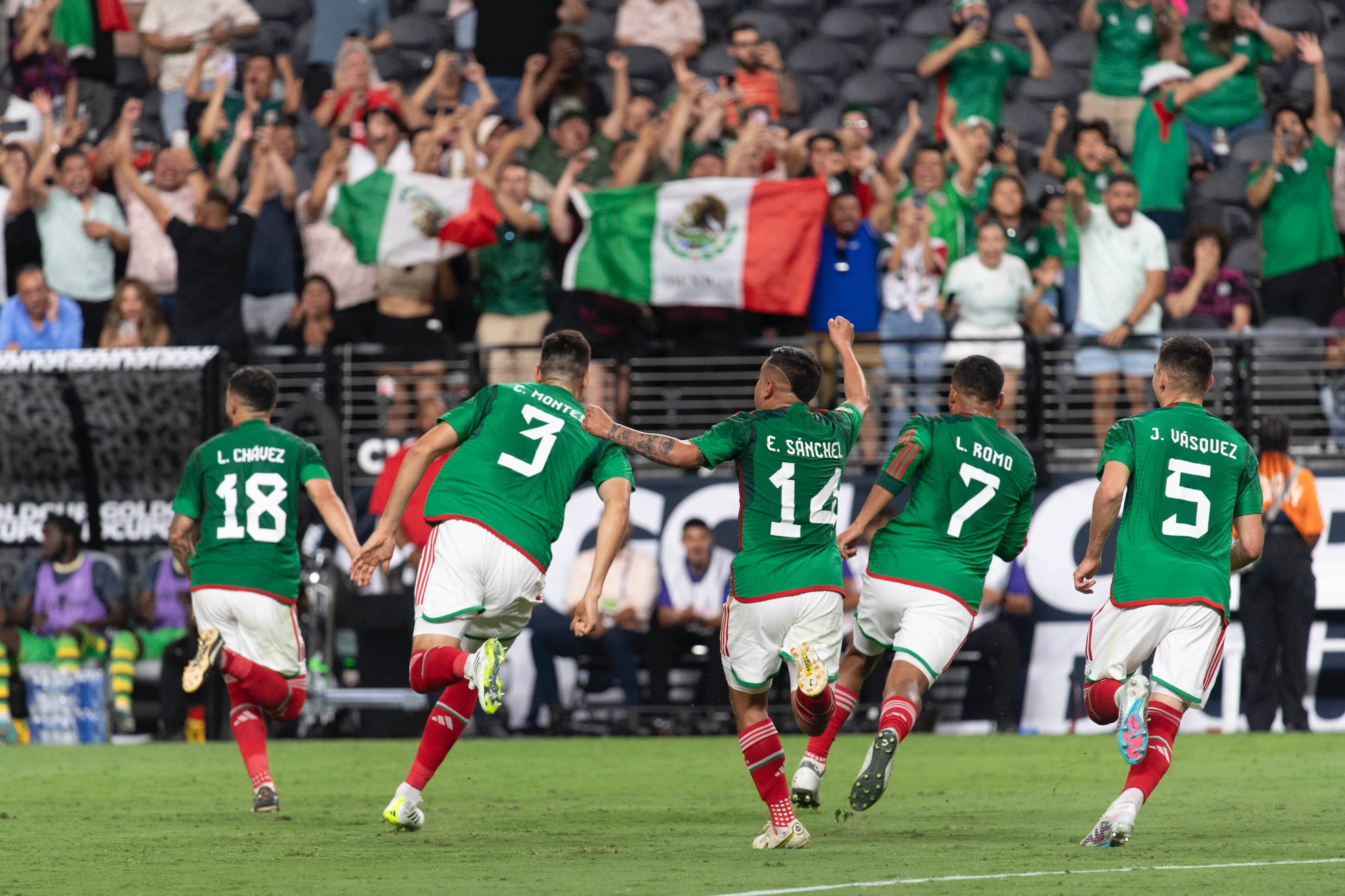 VIDEO Parece que el Gigante de Concacaf ya despertó