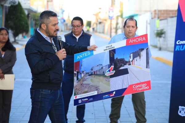 Construyendo Contigo entrega tres nuevas calles en Totimehuacán