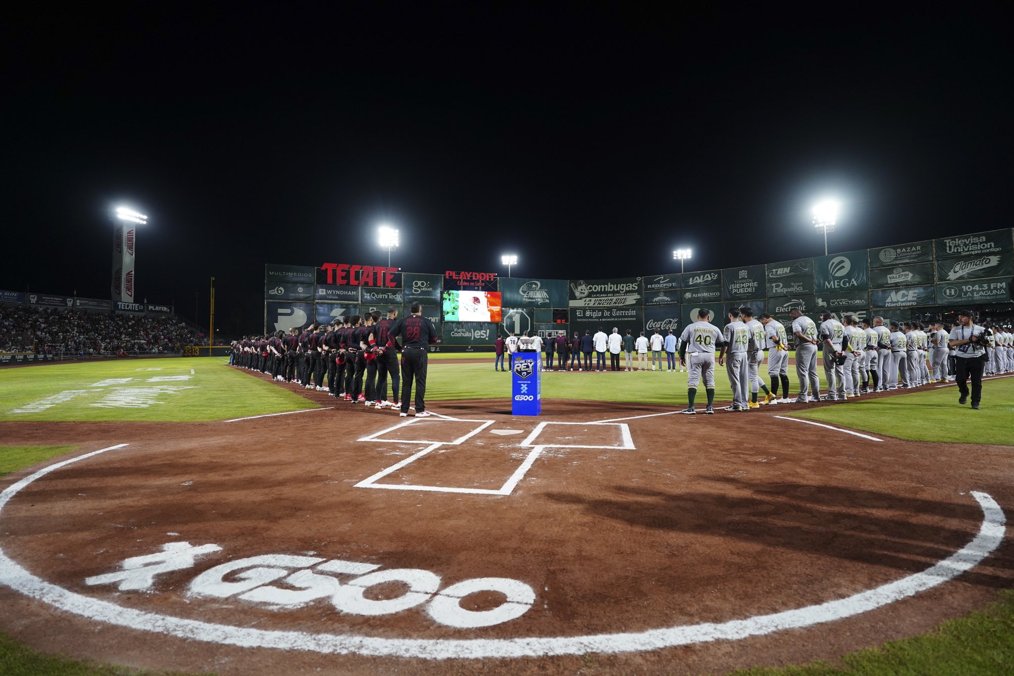 Pericos, busca reaccionar en la Serie del Rey