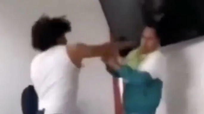 Estudiante que agredió a su maestro en Tulancingo da su versión