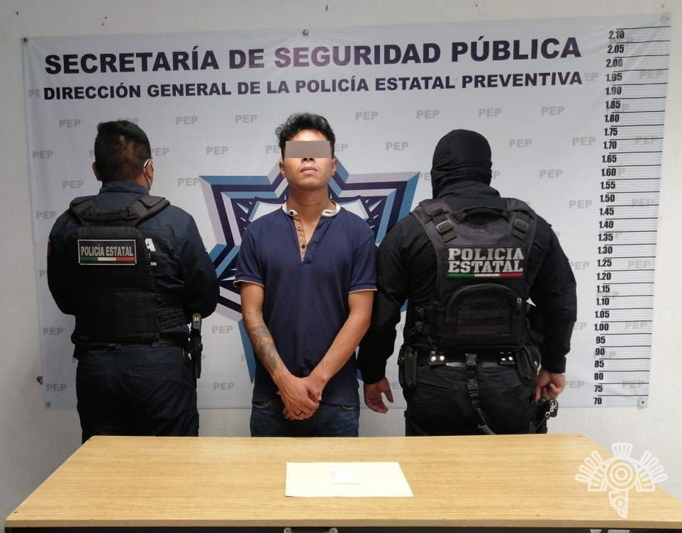 Detienen a presunto narcomenudista 