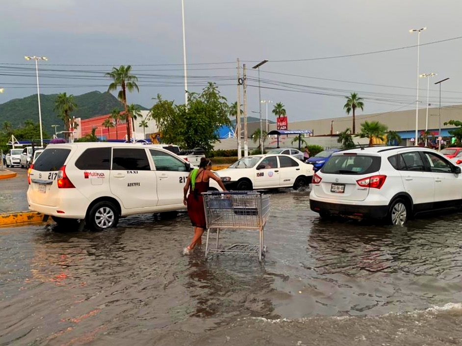 Alertan a la población por lluvias derivado de los ciclones tropicales