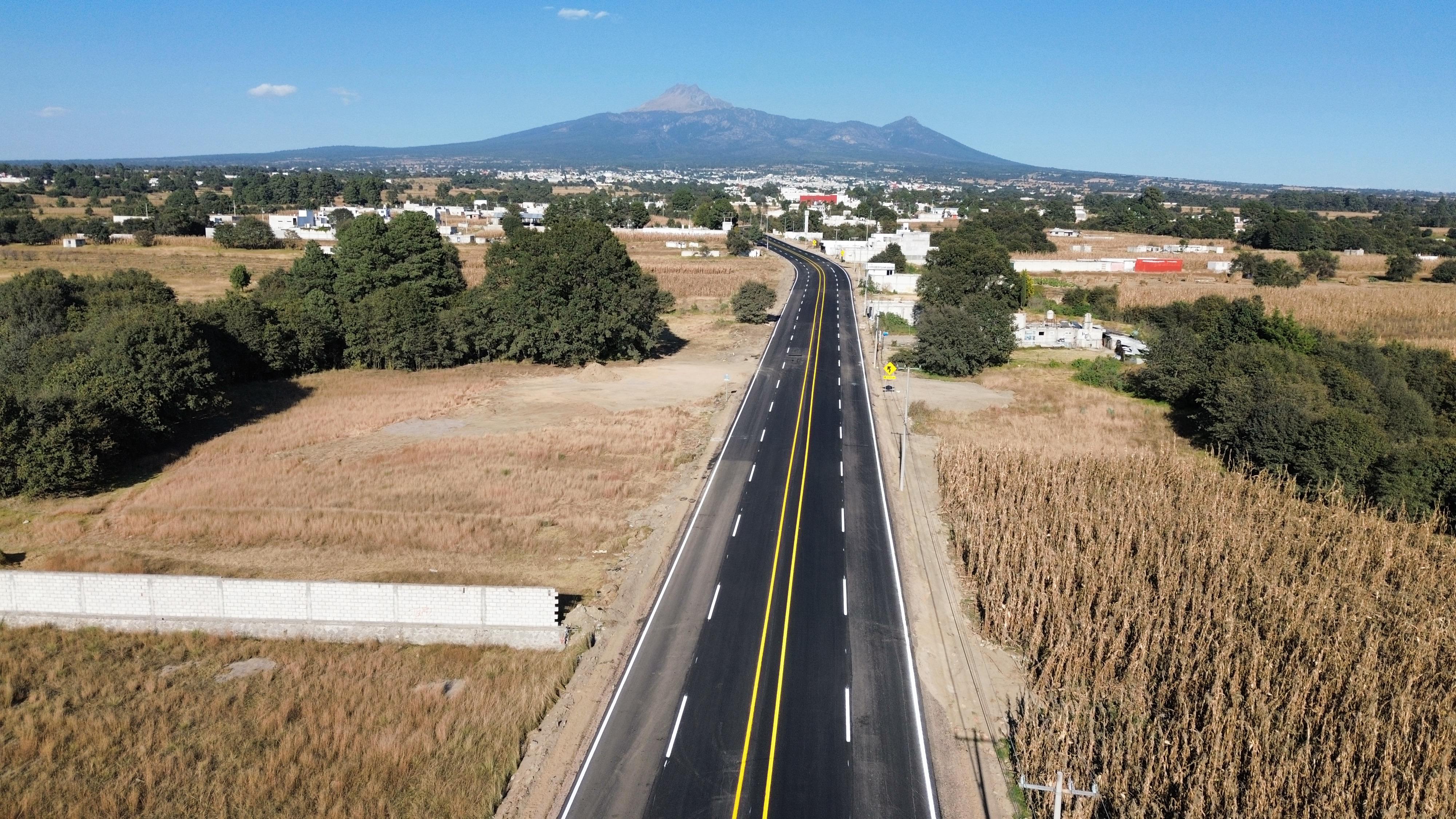 Céspedes entrega ampliación a 4 carriles del tramo San Sebastián de Aparicio-Canoa