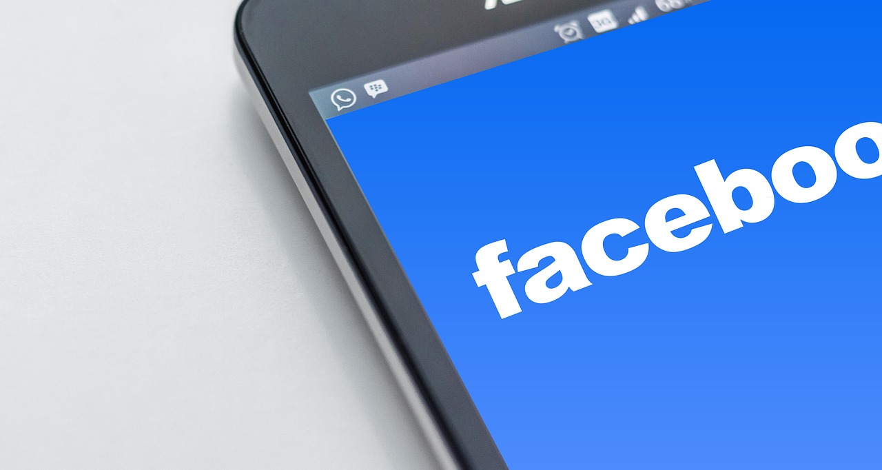 Facebook permite borrar mensajes enviados