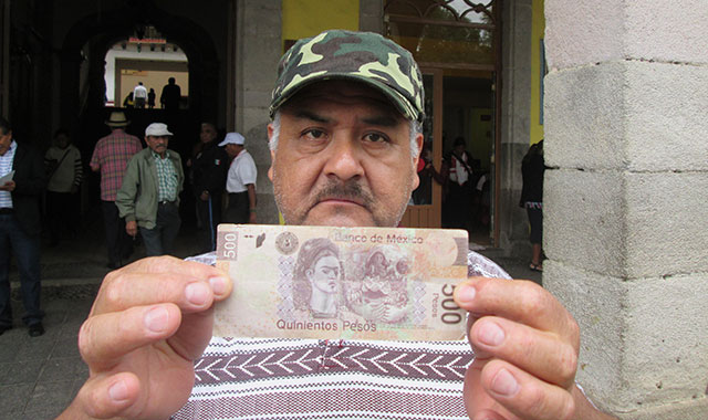 Cajero de Bancomer entrega billete falso de 500 pesos en Huauchinango