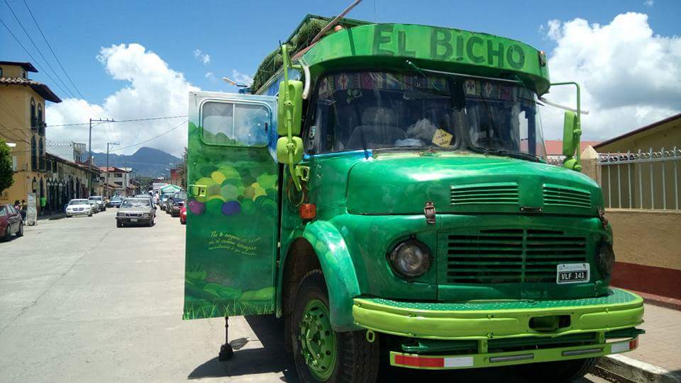 Argentinos que cruzan continente pasan por Zacatlán