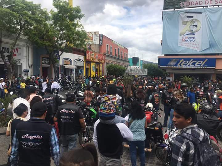 Se reúnen dos mil motociclistas en Tehuacán durante Chico Harley