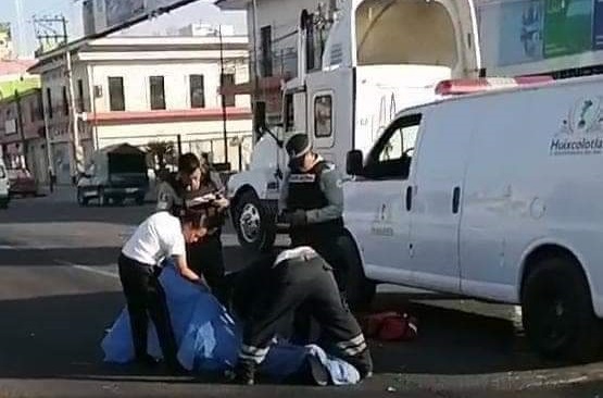 Muere hombre atropellado por una camioneta en Huixcolotla