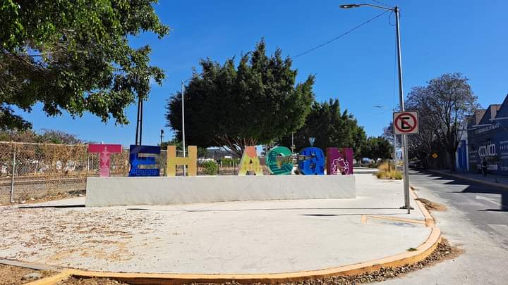 Se roban la U en letrero turístico de Tehuacán