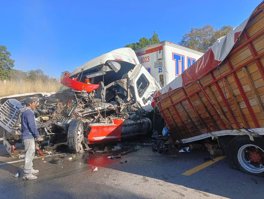 Accidente en la Amozoc-Perote genera cierre de autopista 