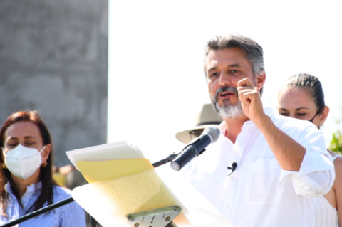 Felipe Sandoval realiza registro como candidato independiente a la alcaldía de San Andrés 