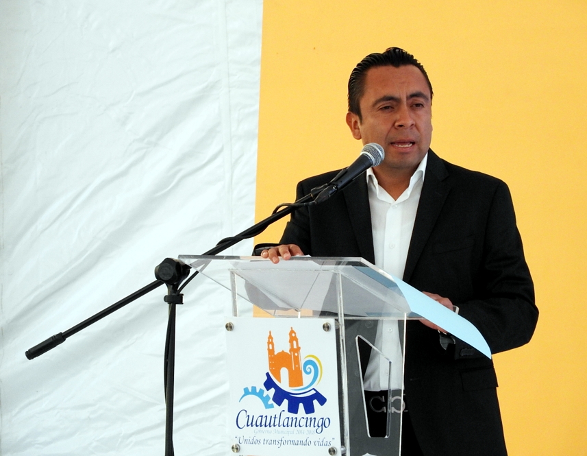 Casiano anuncia cambio de funcionarios en Ayuntamiento de Cuautlancingo