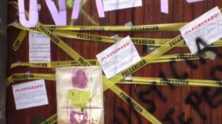 VIDEO Feministas toman de manera simbólica oficinas de la CDH Puebla