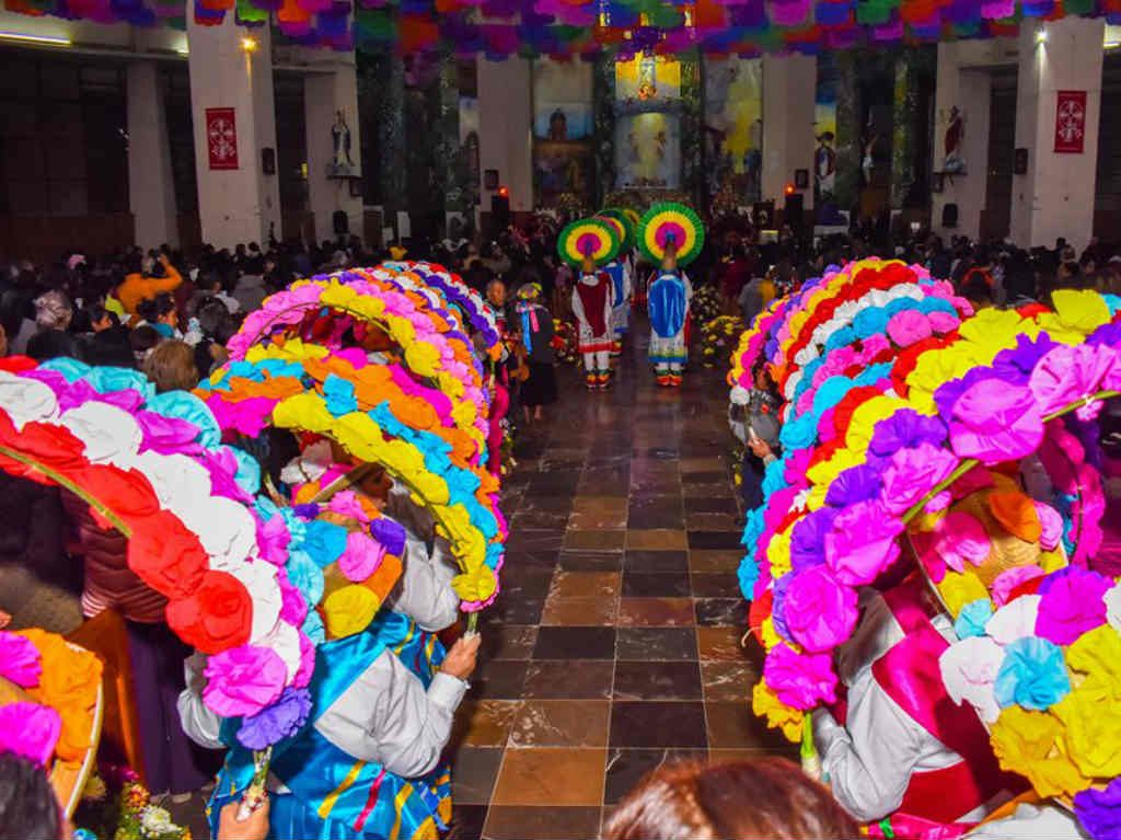 Arco de semillas, tradición emblemática de Huauchinango