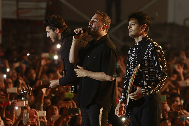 VIDEO Reik llegó a Puebla para enamorar a sus fans