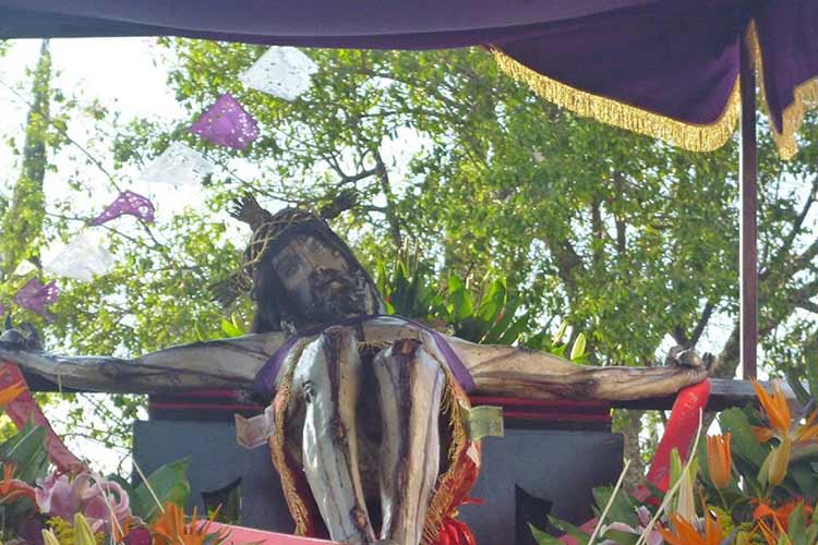 Rescatan tradiciones en la feria de la hermandad en San Pablo Anicano