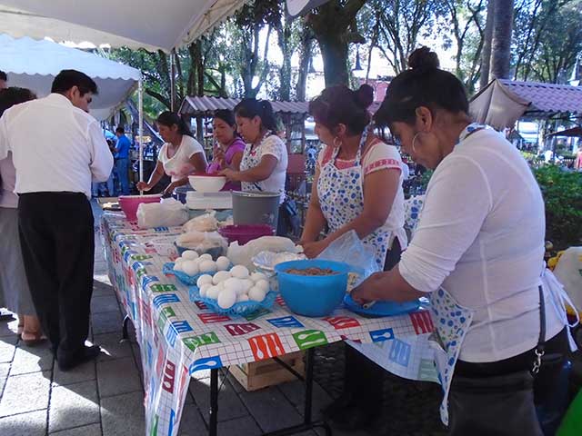 Feria de la enchilada y la cecina en Huauchinango resulto todo un éxito